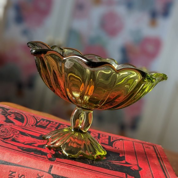 Other - Avocado Green Vintage Lily Compote